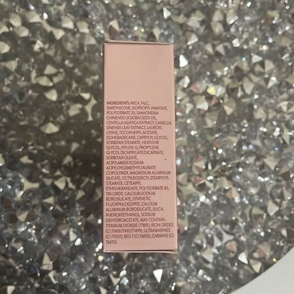 Laura Geller baked blush n bright marbleized blush in ethereal rose color - Picture 6 of 9